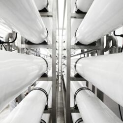 WEIL Wasseraufbereitungs GmbH bietet passende Aufbereitungsanlagen und Verfahrenskombinationen an, um die geforderte Menge an Prozesswasser in ausreichender Menge und Qualität zur Verfügung zu stellen.